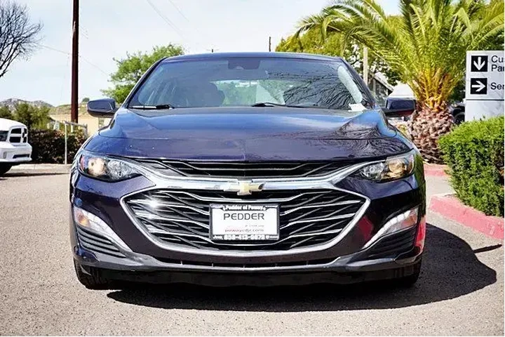 $14250 : Chevrolet Malibu 2023 LT 4dr image 5