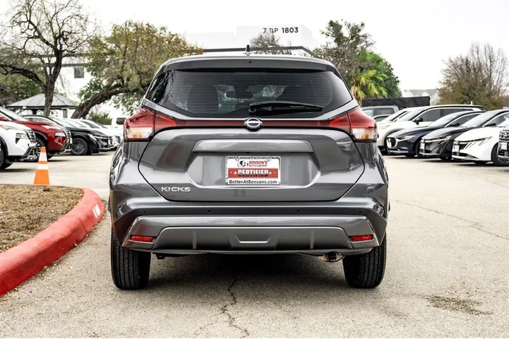 $21599 : Nissan Kicks Play 2025 S 4dr image 6