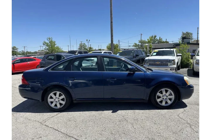$3900 : 2007 Five Hundred SEL image 7
