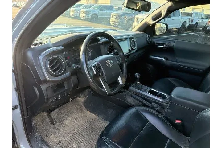 $29000 : Toyota Tacoma 2018 4x4 TRD P image 10