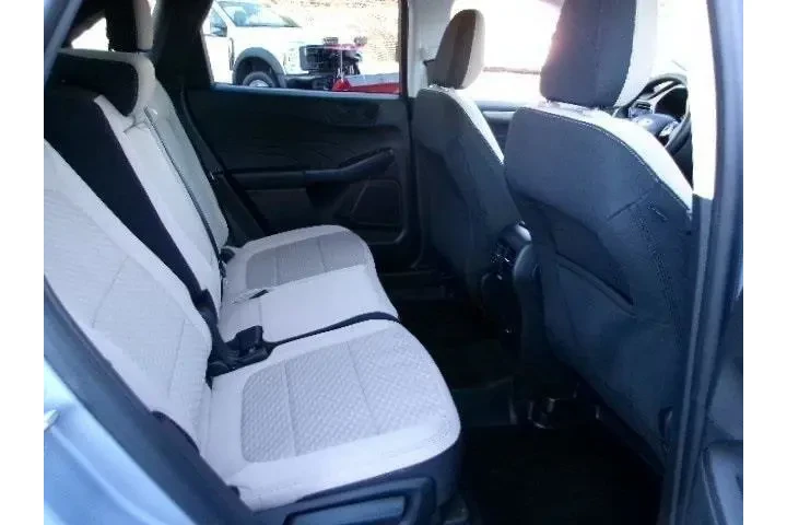 $22823 : Ford Escape 2022 AWD SE 4dr image 4