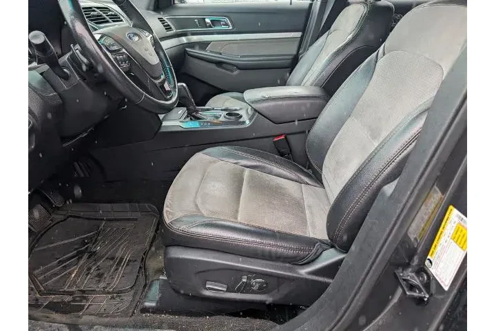 $12000 : Ford Explorer 2017 XLT 4dr S image 9