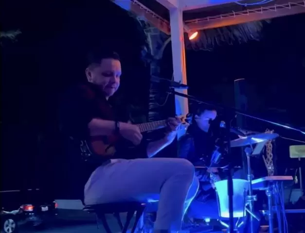 Richard Gonzalez Music Zahori image 8