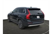 Volvo XC90 2022 AWD T6 Momen en Des Moines