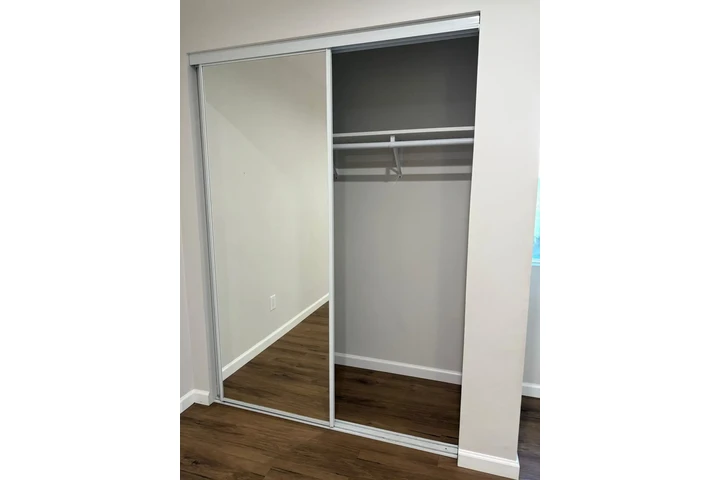 $1200 : Cuartos en renta image 3