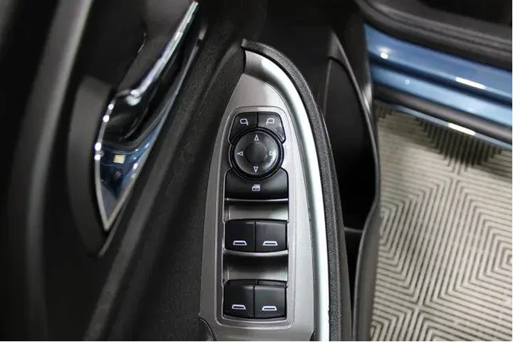 $20988 : Chevrolet Malibu 2025 LS 4dr image 7