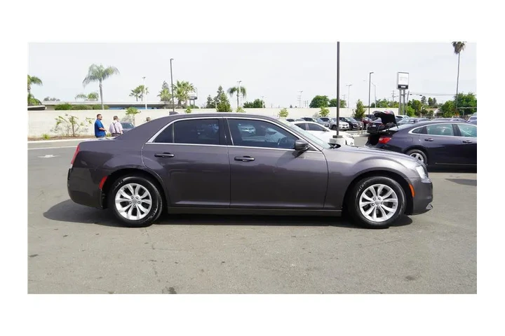 2015 300 Limited image 5