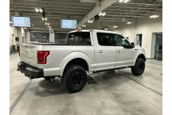$28495 : Ford F-150 2017 4x4 Lariat 4 image 7