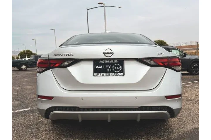 $19997 : Nissan Sentra 2023 SV 4dr Se image 4