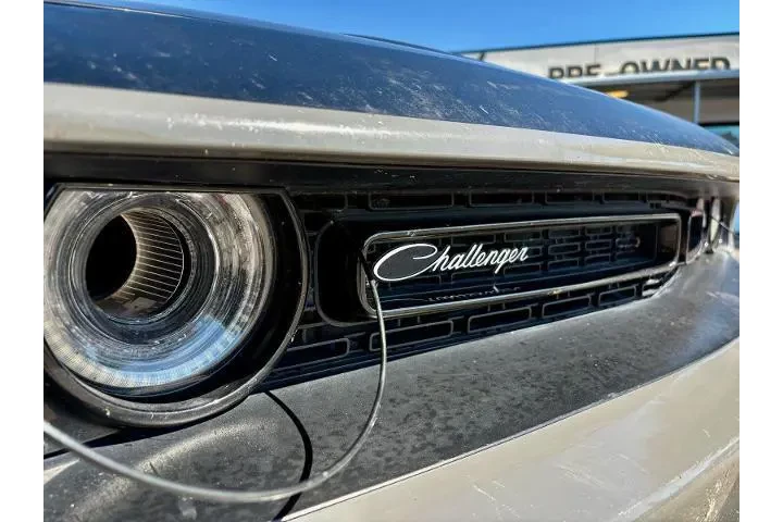 $30773 : Dodge Challenger 2018 R/T Sc image 9