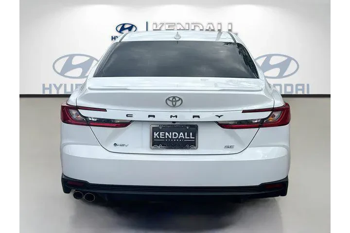 $25998 : Toyota Camry 2025 SE 4dr Sed image 5