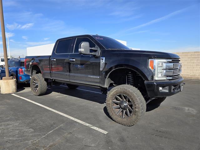 $36622 : Pre-Owned 2017 Super Duty F-3 image 5