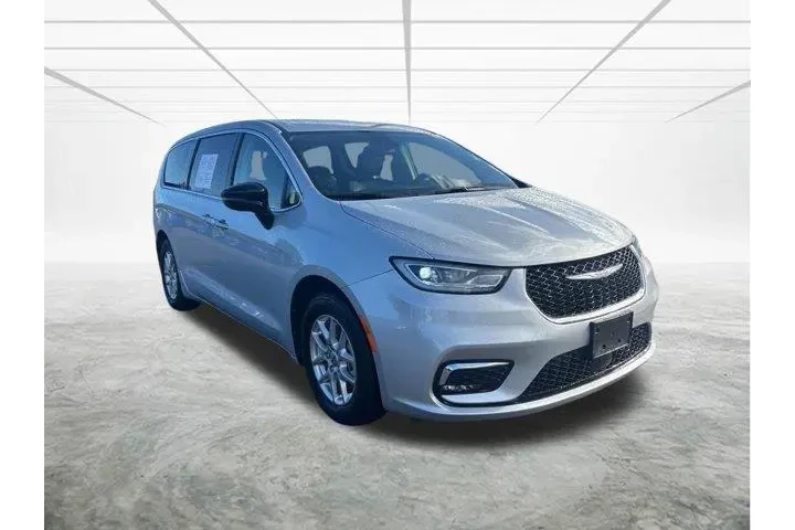 $22969 : Chrysler Pacifica 2024 Touri image 2