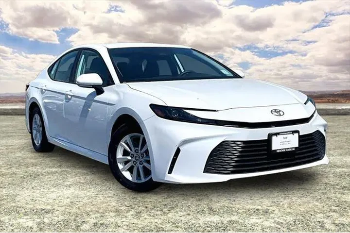 $23991 : Toyota Camry 2025 SE 4dr Sed image 1
