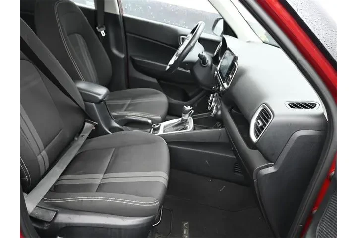 $16774 : Hyundai VENUE 2024 SEL 4dr C image 8