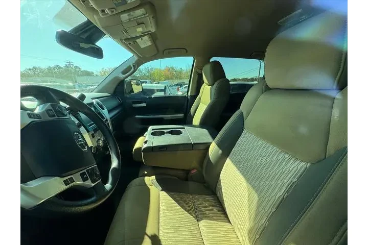 $39999 : Toyota Tundra 2019 4x4 SR5 4 image 9