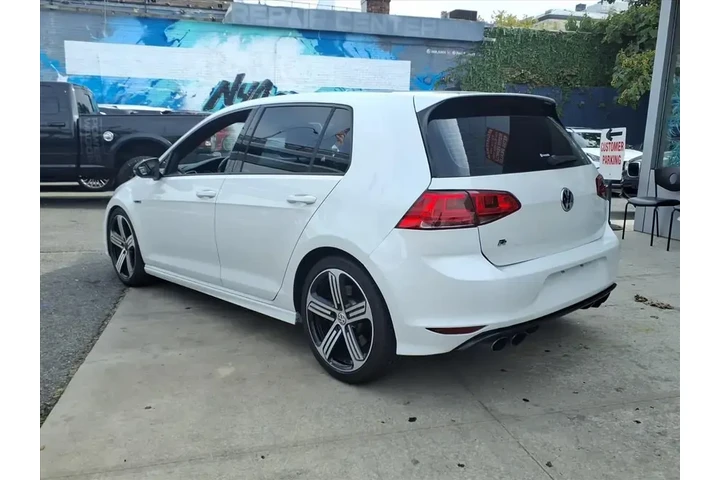 $19599 : Volkswagen Golf R 2016 AWD 4 image 5