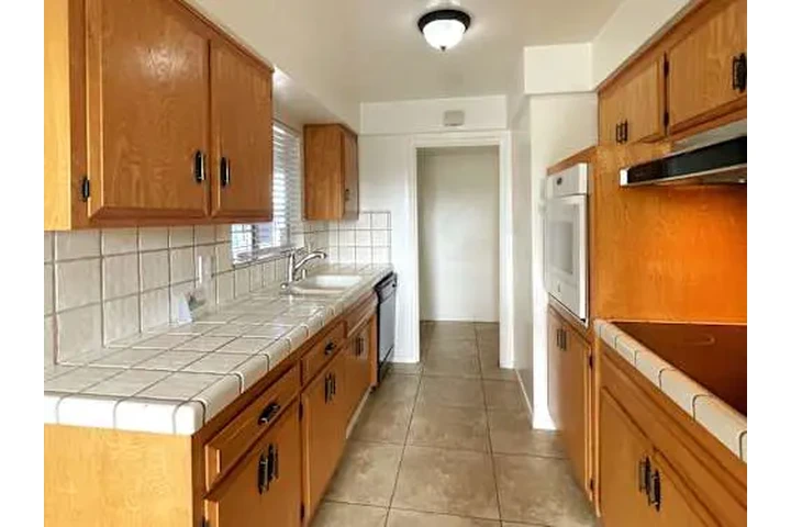 $2395 : Stellar Home image 5