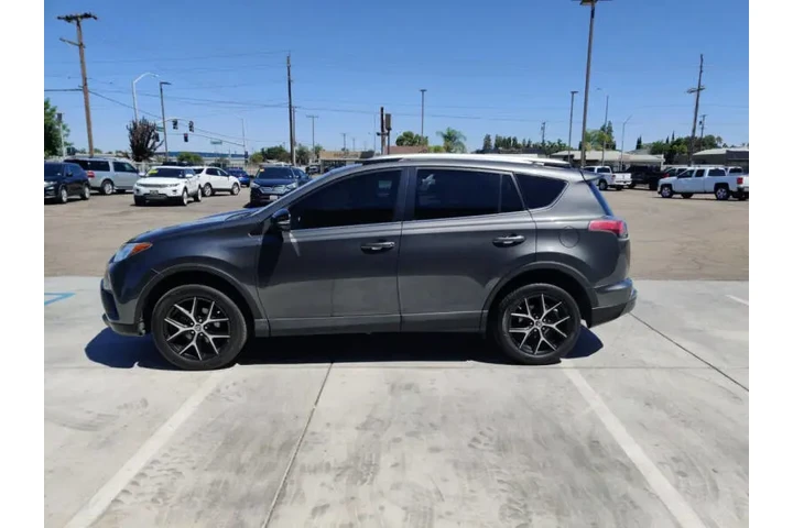 $16999 : 2016 RAV4 SE image 3