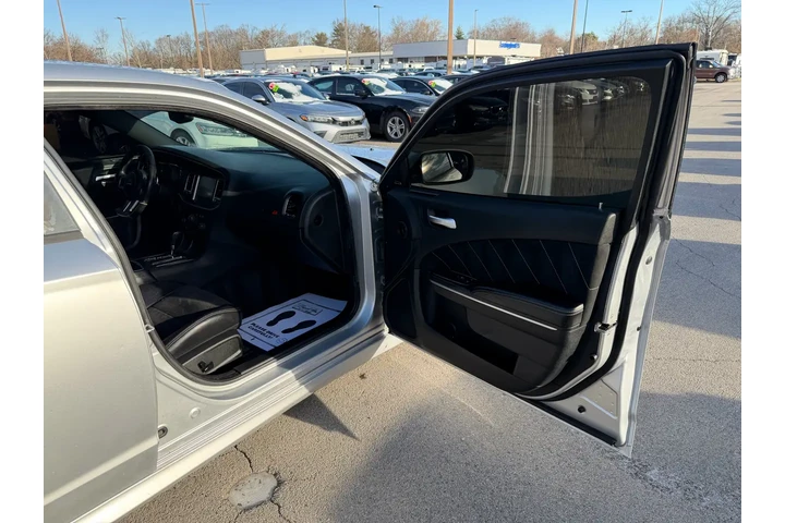 $18980 : 2012 Charger 4dr Sdn SRT8 image 8