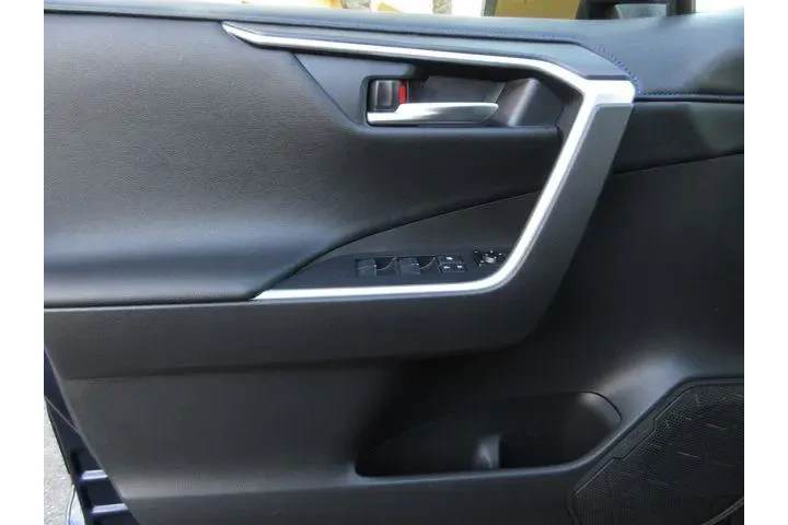 $27645 : Toyota RAV4 Hybrid 2020 AWD image 9