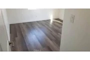 Cuarto / Mujer