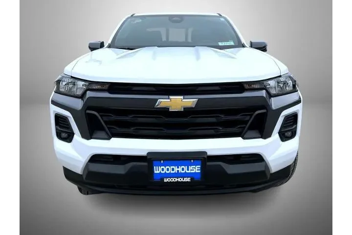 $35495 : Chevrolet Colorado 2024 4x4 image 2