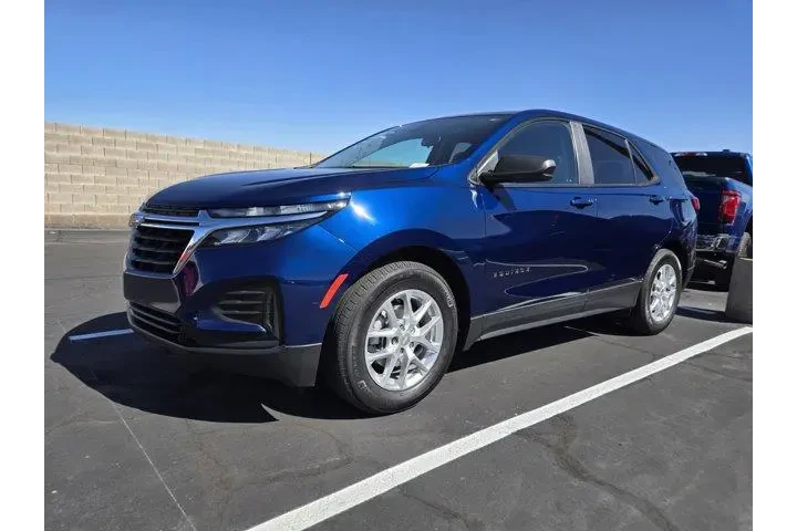 $20991 : Chevrolet Equinox 2022 LS 4d image 2