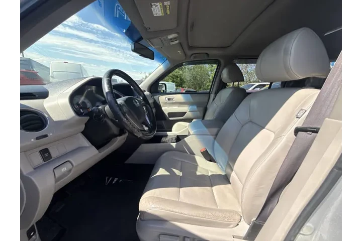 $10995 : 2010 Pilot EX-L image 8