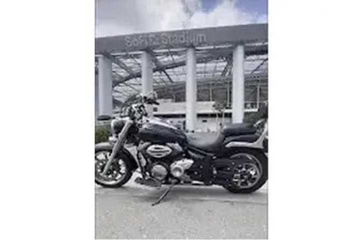 $5500 : 2010 MOTO YAMAHA 🏍 image 1
