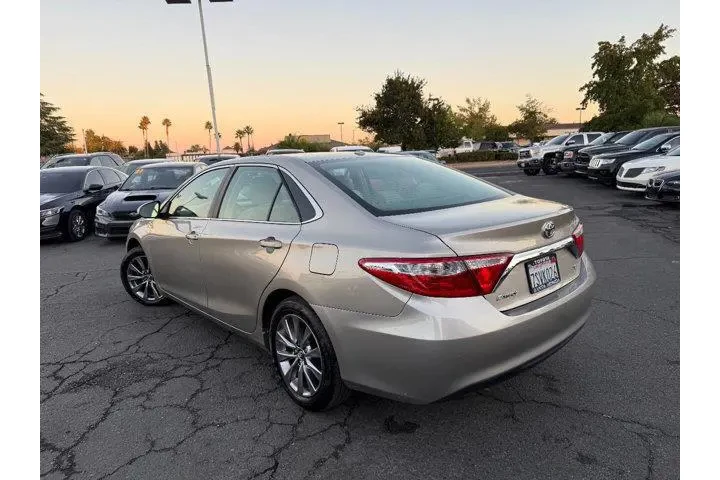 $19742 : Toyota Camry 2016 SE 4dr Sed image 7