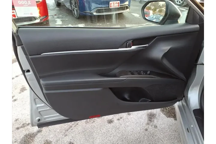 $22652 : Toyota Camry 2022 AWD SE 4dr image 10