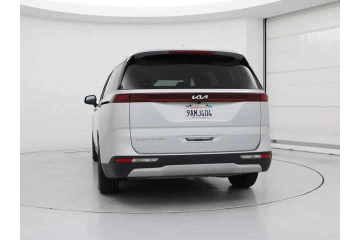 $22998 : Kia Carnival 2022 LX 4dr Min image 6