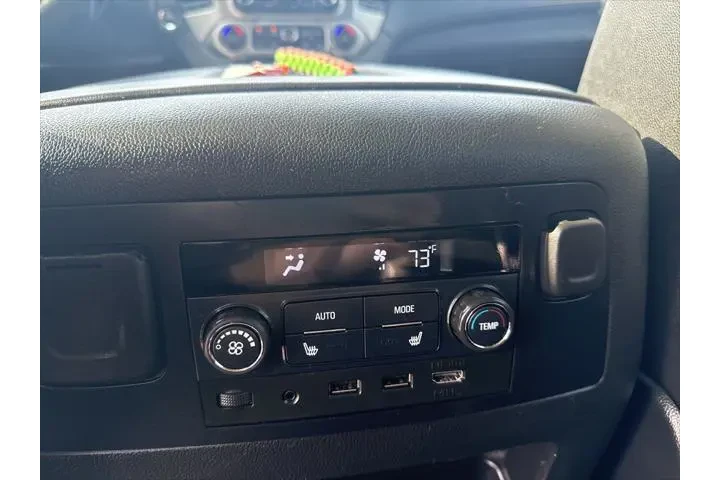 $23253 : GMC Yukon XL 2018 4x4 SLT 4d image 10