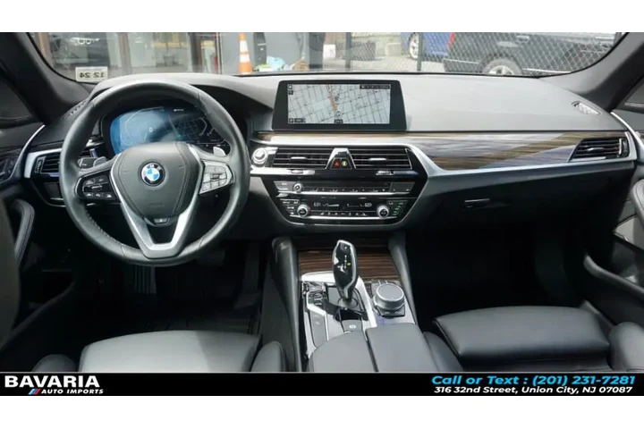 $22795 : 2020 5 Series 530e xDrive iPe image 9