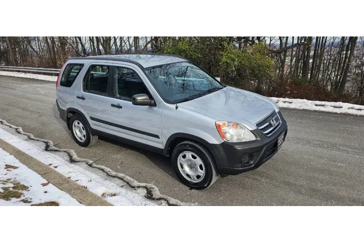$5795 : 2005 CR-V LX image 4