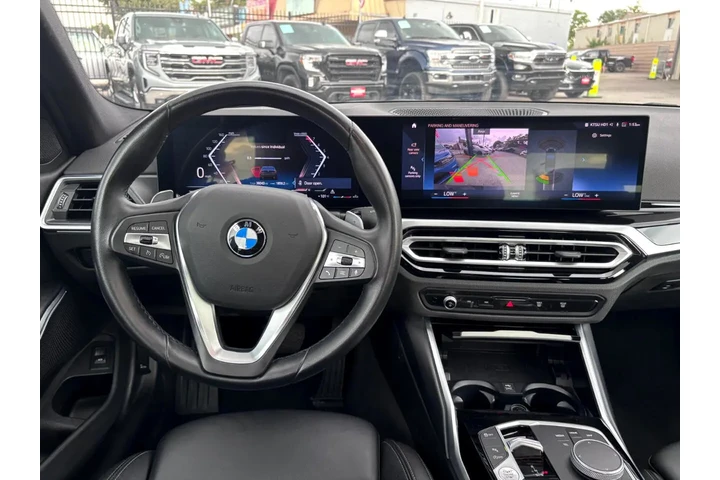 2024 BMW 3 Series 330i Sedan image 8