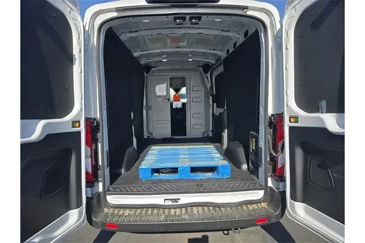 $35988 : Ford E-Transit 2022 350 3dr image 6
