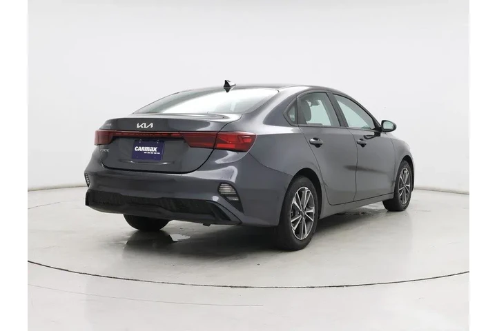 $16998 : Kia Forte 2024 LXS 4dr Sedan image 8
