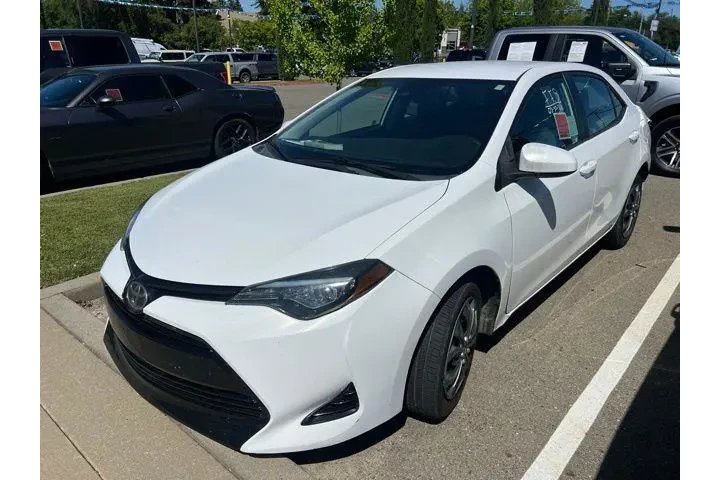 $15988 : Toyota Corolla 2018 SE 4dr S image 1