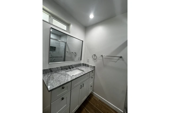 $3000 : Casa de Renta recién hecha image 4
