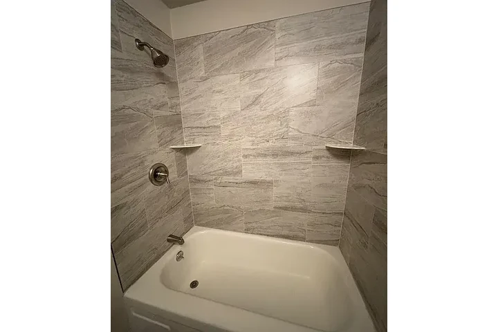 $1650 : Fantastic 2bd 2ba @Riverside image 3