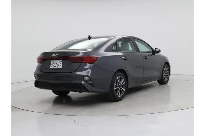 $20998 : Kia Forte 2023 LXS 4dr Sedan image 8