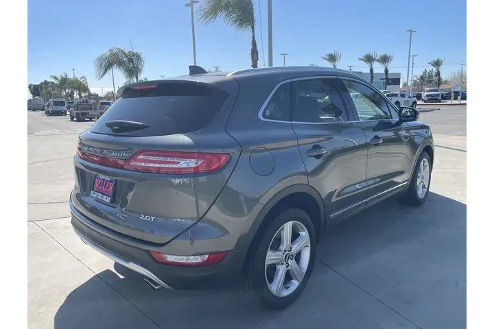 $16578 : Lincoln MKC 2018 Premiere 4d image 8