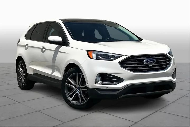 $17589 : Ford Edge 2019 Titanium 4dr image 2