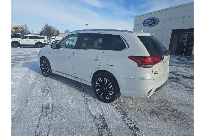 $15995 : Mitsubishi Outlander PHEV 20 image 3
