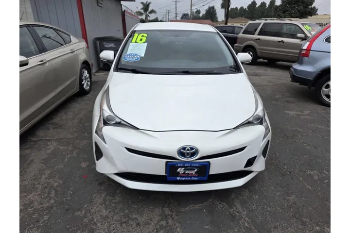 $12995 : 2016 Prius Two image 1