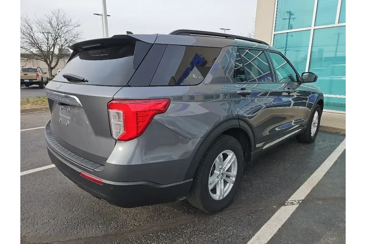 $23135 : Ford Explorer 2022 XLT 4dr S image 8