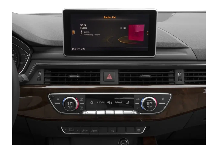 Audi A4 2017 2.0T ultra Prem image 7