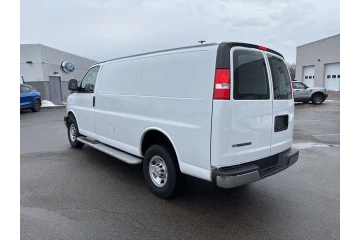 $29498 : Chevrolet Express 2024 2500 image 5